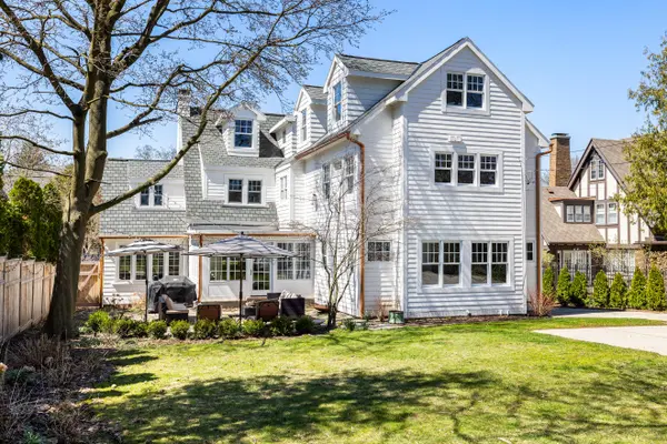 520 Cambridge BLVD SE, East Grand Rapids, MI 49506