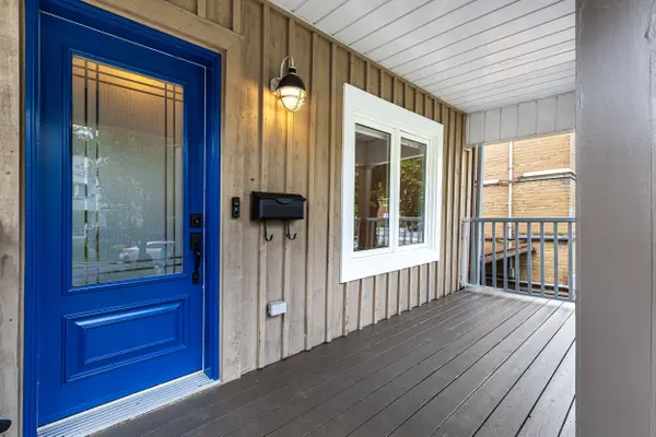 271 St Clair AVE E, Toronto C09, ON M4T 1P3