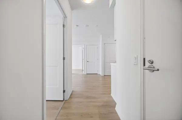 50 Dunfield AVE #1720, Toronto C10, ON M4S 0E4