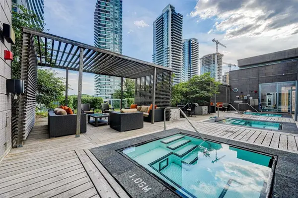 121 Mcmahon DR #3110, Toronto C15, ON M2K 0C1