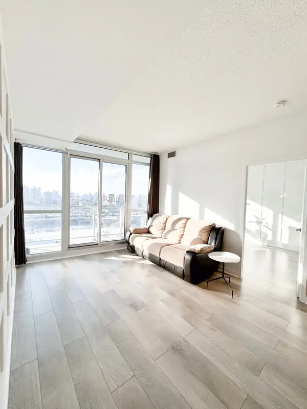 121 Mcmahon DR #3110, Toronto C15, ON M2K 0C1