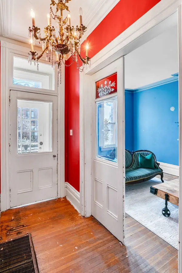 108 Amelia ST, Toronto C08, ON M4X 1E4