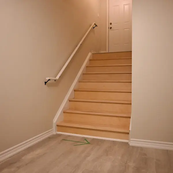 32 Mills CIR, Springwater, ON L0L 1X0