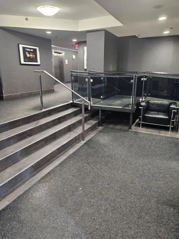 815 LANSDOWNE AVE #1306, Toronto W02, ON M6H 4K6