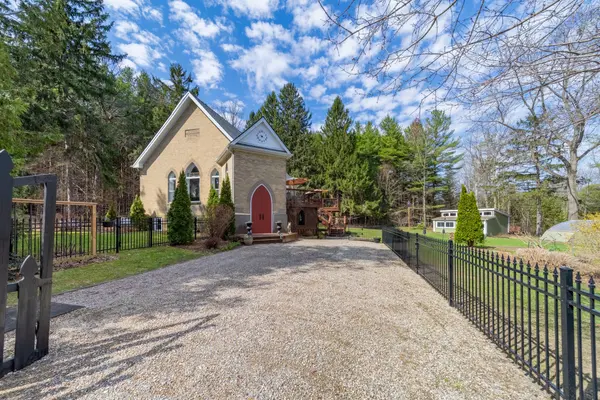 32153 Sylvan RD, North Middlesex, ON N0M 2K0