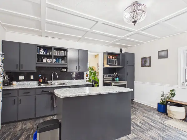 6 Mary ST, Brockton, ON N0G 2V0