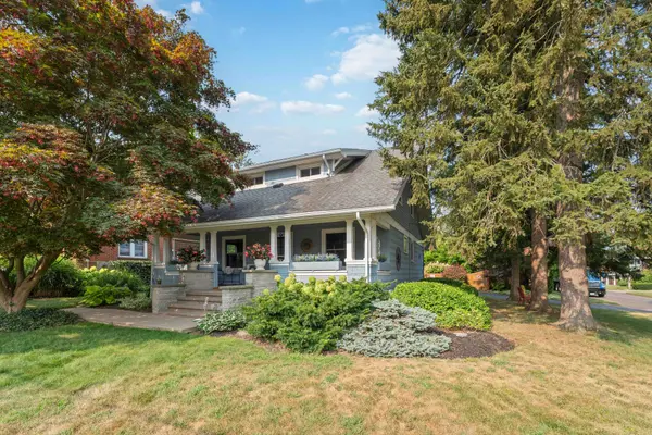 5761 Prince Edward AVE, Niagara Falls, ON L2G 5J4