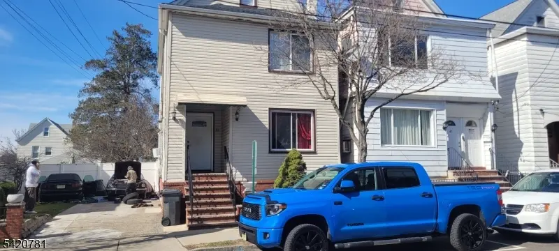 64 Seger Ave, Clifton City, NJ 07011