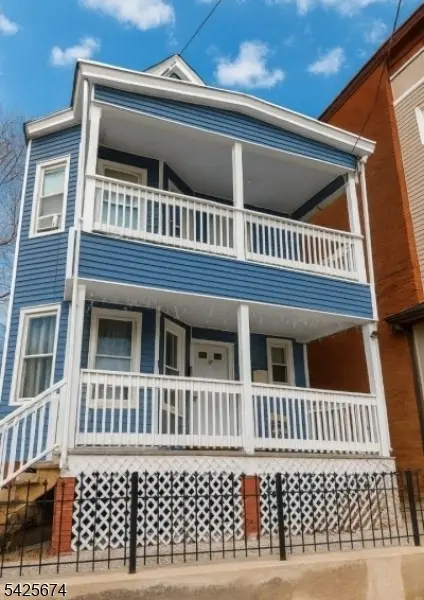 100 Rosa Parks Blvd #3, Paterson City, NJ 07501