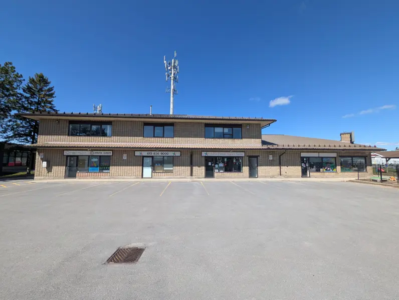 80 Terence Matthews CRES #200, Kanata, ON K2M 2B4