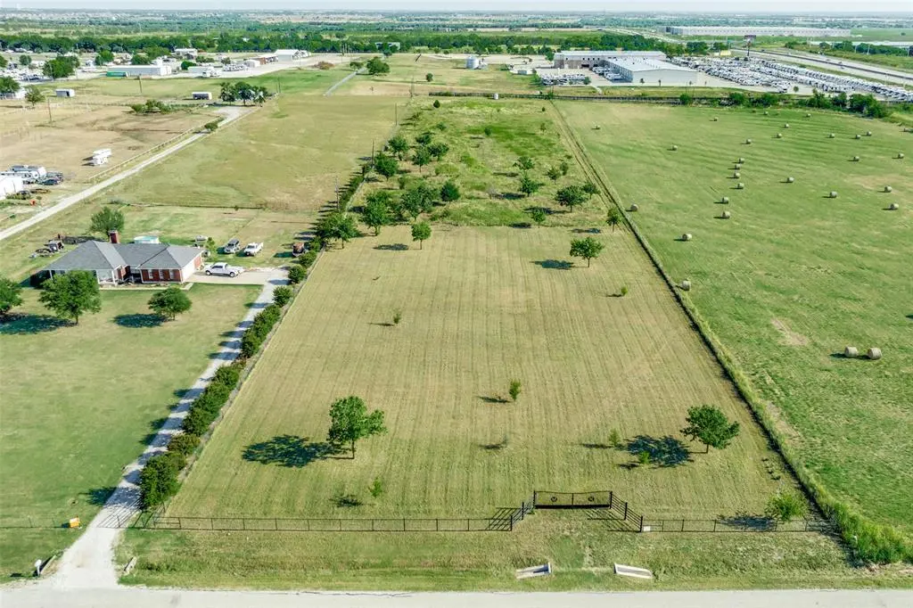 TR 28 5.0 ACRES Lois Road W, Sanger, TX 76266