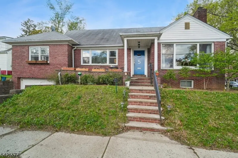 5 Swayze St, West Orange Twp., NJ 07052