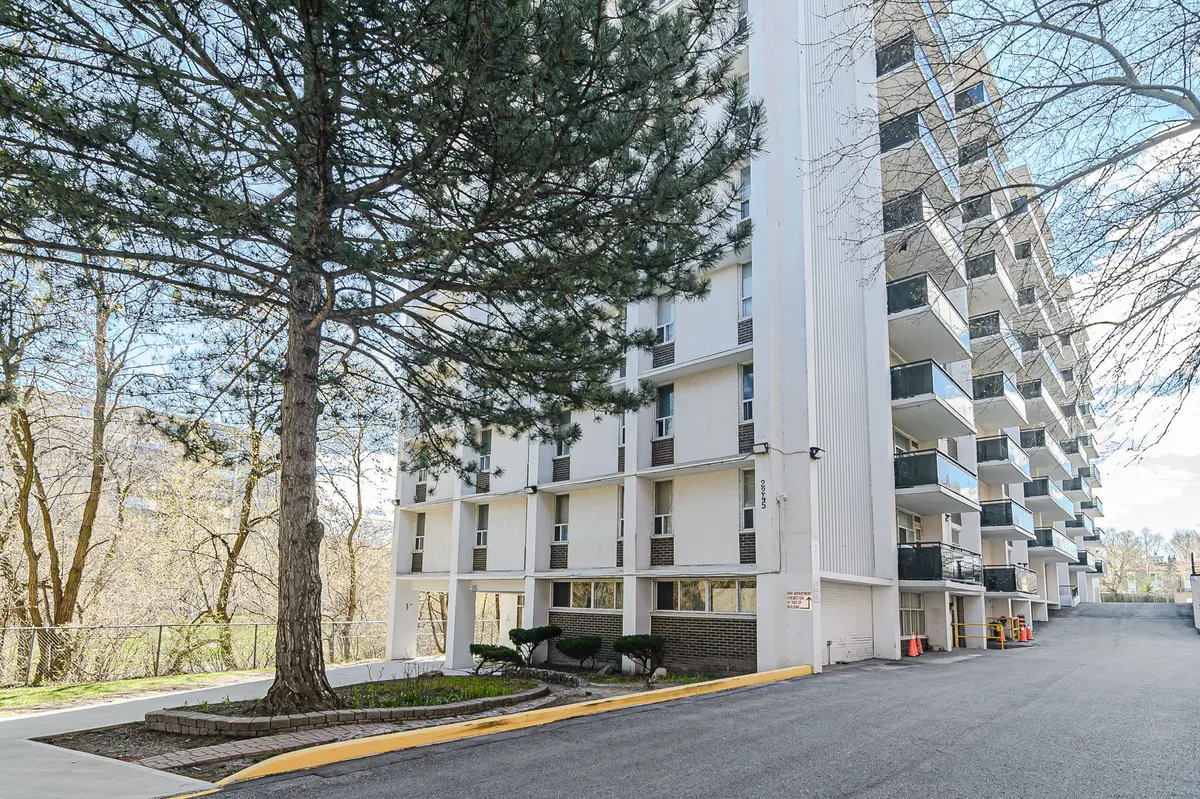 2245 Eglinton AVE E #605, Toronto E04, ON M1K 2N3