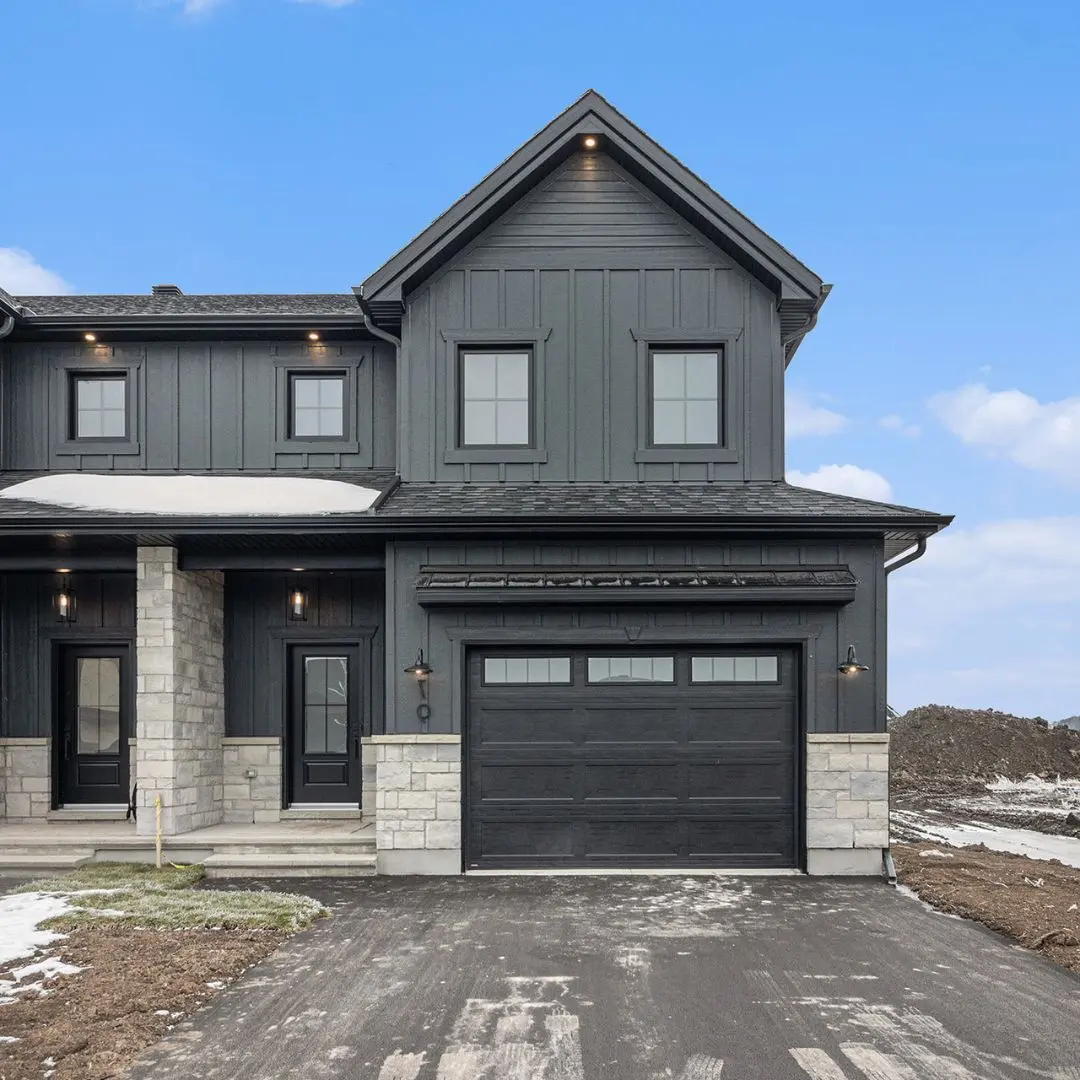 61 HELEN ST, North Stormont, ON K0A 1R0