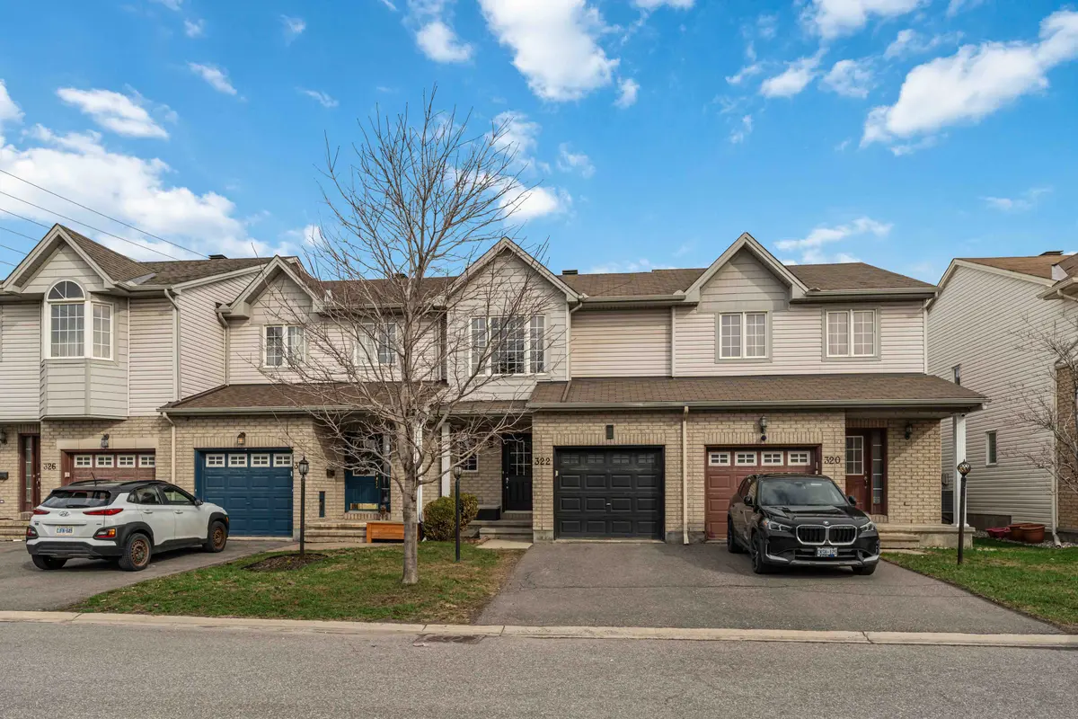 322 Copperfield CRES E, Barrhaven, ON K2J 0L2