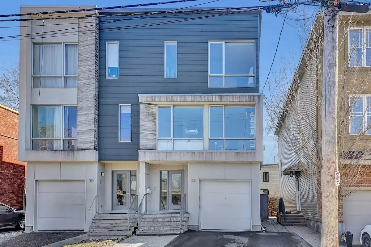 32 Sims AVE, West Centre Town, ON K1Y 3K1