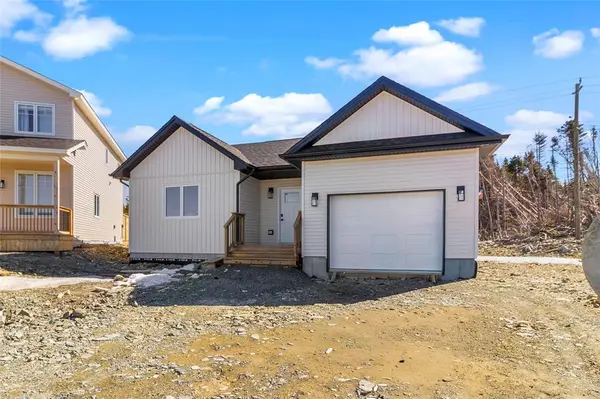 5 St. Lawrence Place, Mount Pearl, NL A1N 0K8