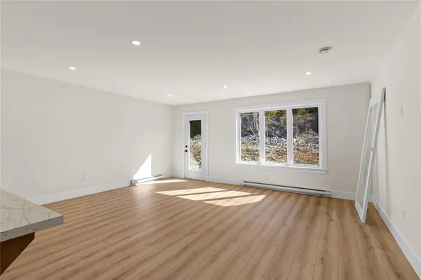 5 St. Lawrence Place, Mount Pearl, NL A1N 0K8