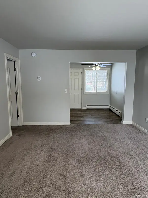 36241 Hathaway ST #5, New Baltimore, MI 48047