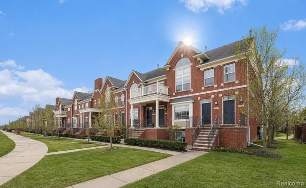 3286 CAMDEN DR, Troy, MI 48084