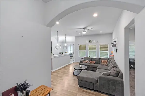 1317 Dacki Avenue, Dallas, TX 75211