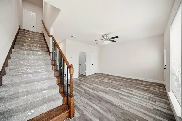 1609 Mignon Drive, Arlington, TX 76010