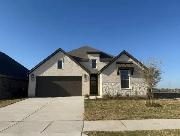 4544 Sweet Clover Lane, Fort Worth, TX 76036