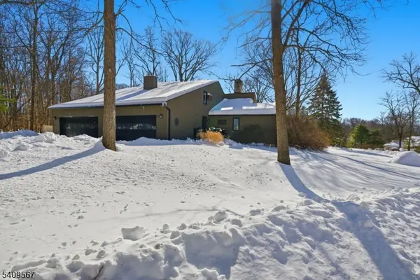 12 Margaret Ter, Sparta Twp., NJ 07871