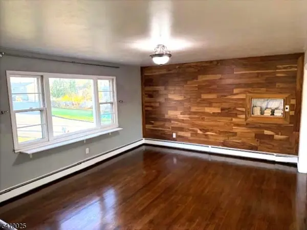 21 Normandy Circle, Hopatcong Boro, NJ 07843