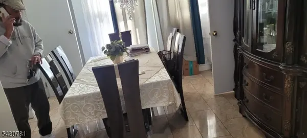 64 Seger Ave, Clifton City, NJ 07011