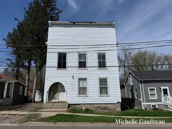 116 W Main ST SE, Caledonia Vlg, MI 49316