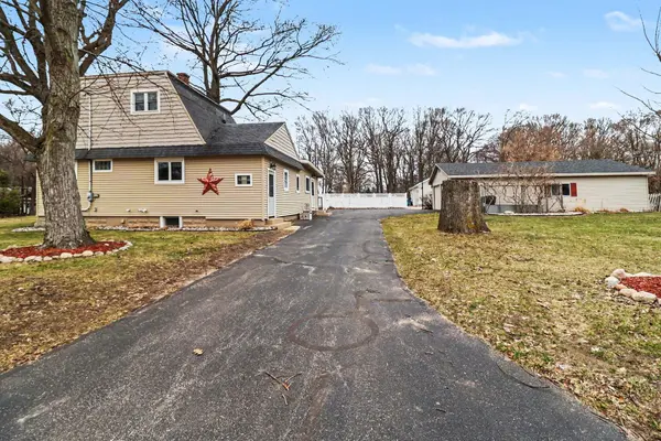 802 N Emily ST, Ludington, MI 49431