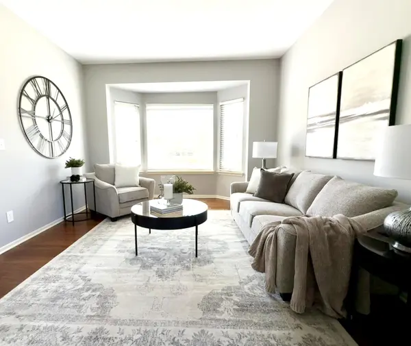 383 Sedgewood LN, Scio Twp, MI 48103