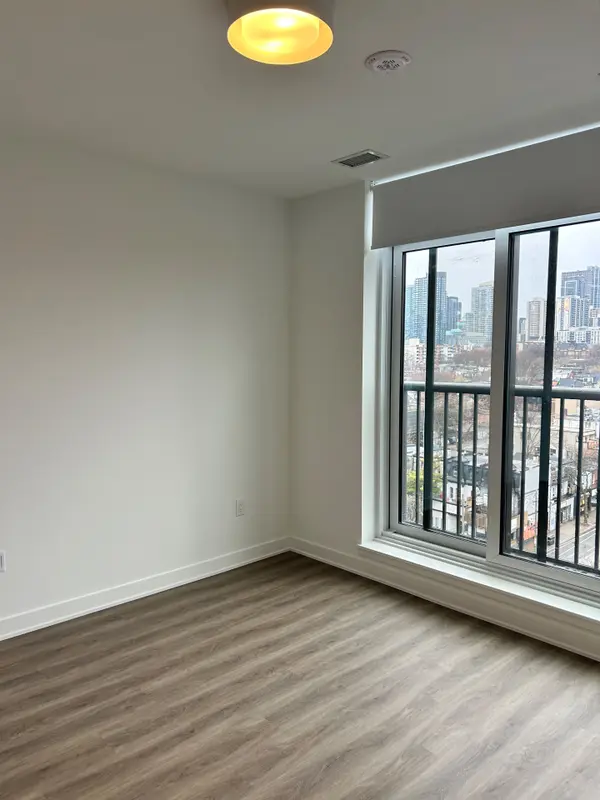 30 Dreamers WAY #817, Toronto C08, ON M5A 0Y7