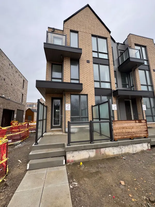 44 Turtle Island RD, Toronto C04, ON M6A 0G2