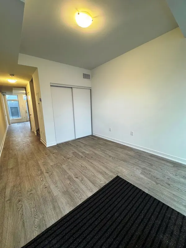 44 Turtle Island RD, Toronto C04, ON M6A 0G2