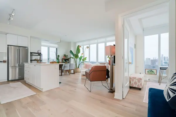 68 Merton ST #LPH03, Toronto C10, ON M4S 1A1