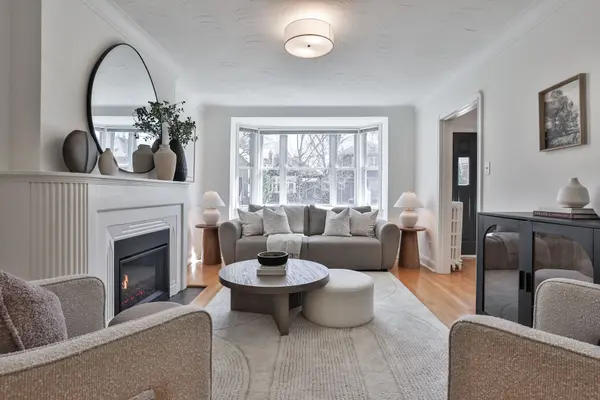 140 Everden RD, Toronto C03, ON M6C 3K9