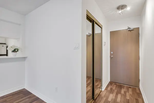 1001 Bay ST #1408, Toronto C01, ON M5S 3A6