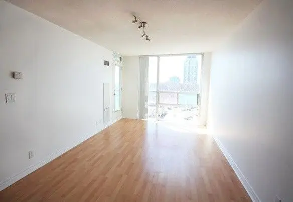 68 Grangeway AVE #1501, Toronto E09, ON M1H 0A1