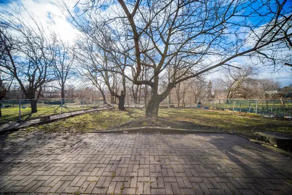 1153 Huntingwood DR, Toronto E07, ON M1S 1K6