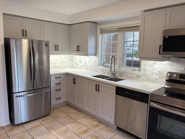 1 Sugarforest DR, Vaughan, ON L4J 8M8