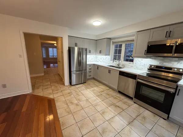 1 Sugarforest DR, Vaughan, ON L4J 8M8