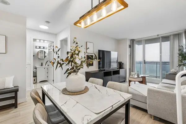 310 Red Maple RD #602, Richmond Hill, ON L4C 0T7