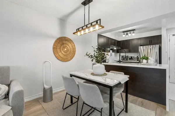 310 Red Maple RD #602, Richmond Hill, ON L4C 0T7