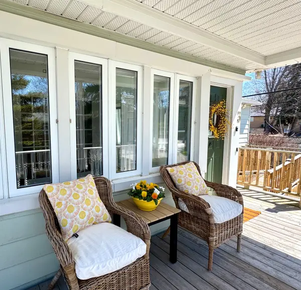 3 Melody LN, Georgina, ON L0E 1L0