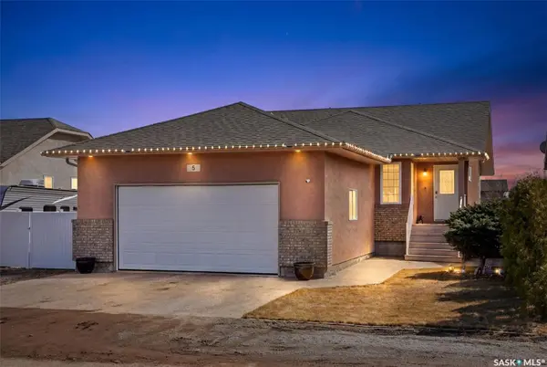 5 Corbin BAY, Grand Coulee, SK S4M 0A3