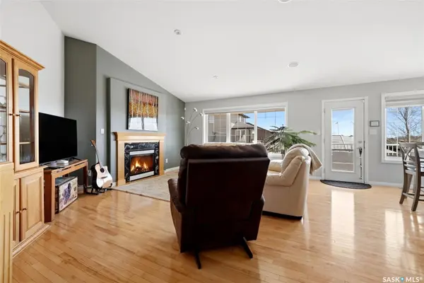 5 Corbin BAY, Grand Coulee, SK S4M 0A3