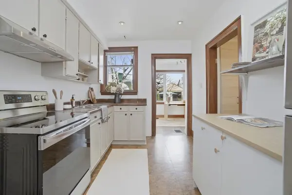 263 Humbercrest BLVD, Toronto W02, ON M6S 4L5