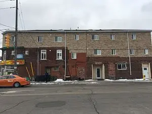 2466 St Clair AVE W #202, Toronto W03, ON M6N 1L3